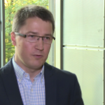 Nawet 400 zł miesięcznie można zarobić na wynajmie własnego miejsca parkingowego. Liczba chętnych rośnie