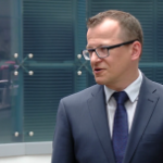 P. Bielski (BZ WBK): Dopóki nie wyjaśni się sprawa przyszłości OFE, dopóty nie ma co liczyć na wzrosty na GPW