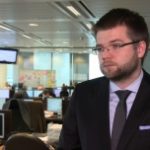 TMS Brokers: Złoto z szansami na przebicie poziomu 1300 dolarów za uncję. Tanieć może ropa naftowa, ale spadki nie powinny być głębokie