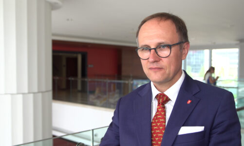 Nowe technologie mogą wspierać samoleczenie. Szczególnie pomocne są dane zbierane przez aplikacje i urządzenia mobilne