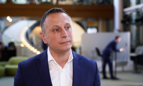 K. Brejza: Potrzebna silniejsza demokratyczna kontrola nad działalnością służb specjalnych. Ten system wymaga przebudowy