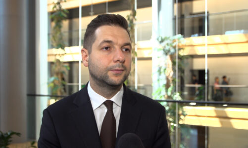 Zbliża się szczyt UE–Chiny. Głównym tematem spotkania będzie polityka handlowa, w tym cła