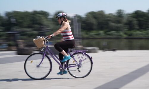 37,5 proc. środków z Planu Społeczno-Klimatycznego trafi na walkę z ubóstwem transportowym. Organizacje branżowe apelują o zmianę priorytetowych projektów [DEPESZA]