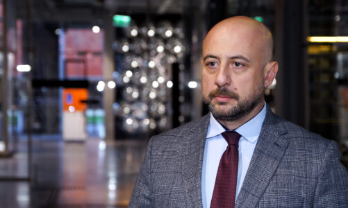 Kolejowy transport towarów mocno przegrywa z przewozami drogowymi. Branża oczekuje pilnych zmian