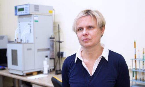 Osiem na 10 płynów do spryskiwaczy nie spełnia norm. Z roku na rok ich jakość spada