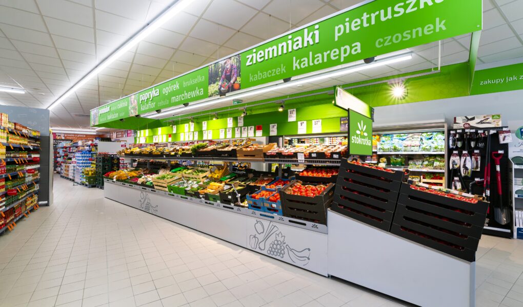 W sklepach zbliża się szczyt przedświątecznych zakupów. Od sieci handlowych wymaga to miesięcy przygotowań i dużej elastyczności [DEPESZA]